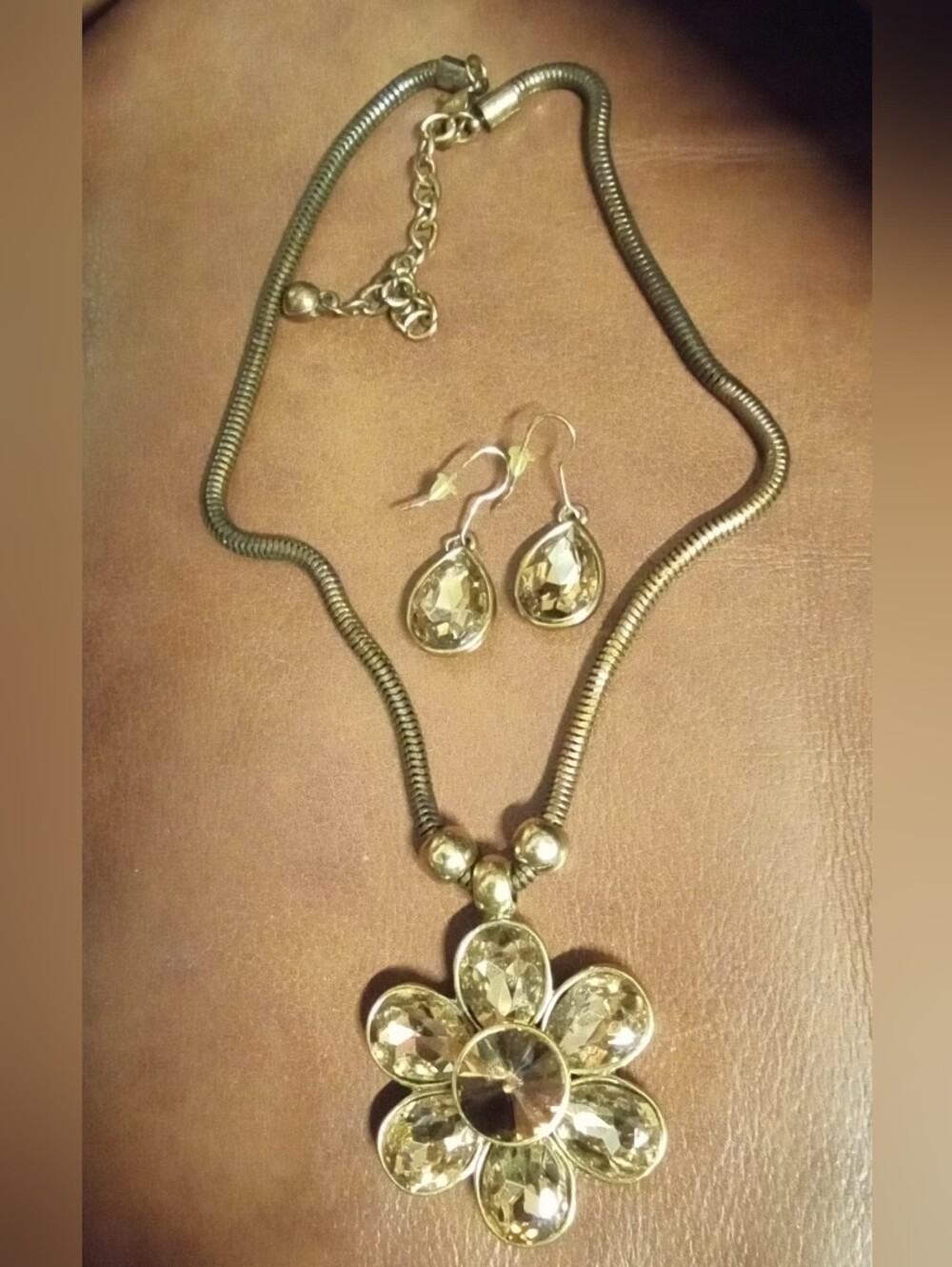 Gold Floral Crystal Pendant Necklace and Teardrop Earrings - Gold Tone
